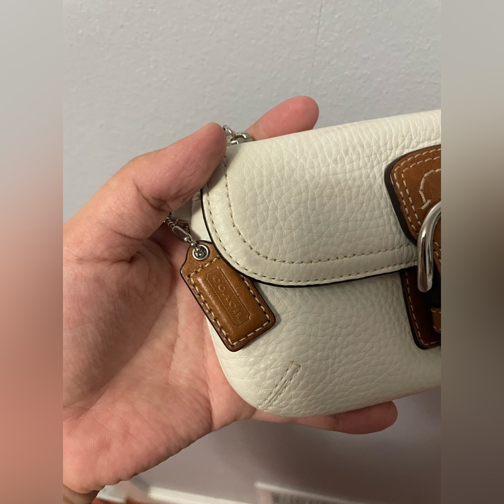 Coach Cream and Brown Leather Wristlet - Picture 8 of 9